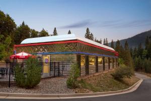 Gallery image of Travelodge by Wyndham Dunsmuir in Dunsmuir