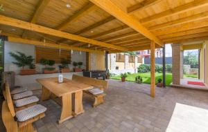 Vonkajšia záhrada v ubytovaní Villa Mala