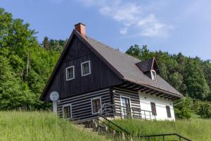 Budova, v ktorej sa vila nachádza