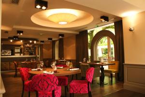 Restaurace v ubytování Logis Auberge Saint Simond