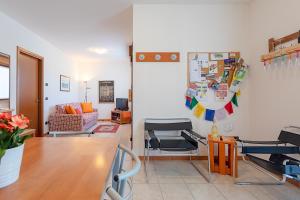 Posedenie v ubytovaní La Mimosa B03 Apartment by Wonderful Italy