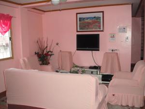 Gallery image of JCP Room Rentals in Manila