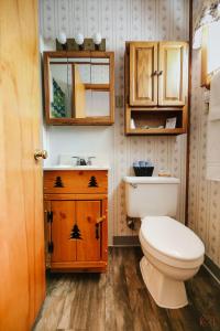 Koupelna v ubytování The Pines Country Inn