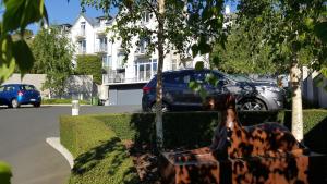 O grădină în afara Bluestone On George