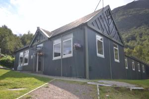 Nespecifikovaný výhled na hory nebo výhled na hory při pohledu z hostelu