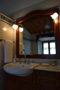 Koupelna v ubytování Agriturismo Spazzavento