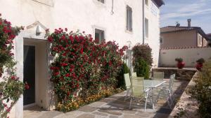 Gallery image of Chambre d'hôte Le Clos d'Audio à Riols in Riols