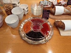 Cibo presso la locanda o nelle vicinanze