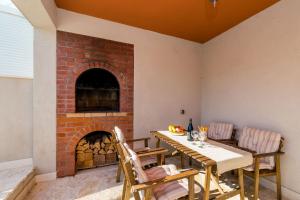 Fotografia z galérie ubytovania Villa Doli - Lovely holiday home with private pool v destinácii Doli