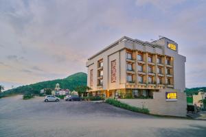 Gallery image of Blu Feather Hotel & Spa in Udaipur