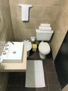 A bathroom at Hotel Pucará