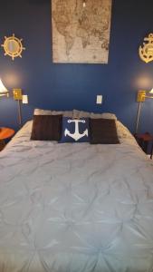 Gallery image of Château sur Mer Bed & Breakfast in Winthrop +35 photos