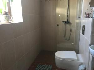Koupelna v ubytování Ferienhaus im Fischersteig + 24 fotografií