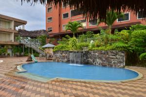 Swimming pool sa o malapit sa Gran Hotel De Lago - El Coca