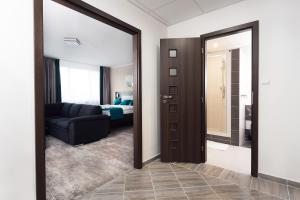 Postel nebo postele na pokoji v ubytování Hotel Crystal