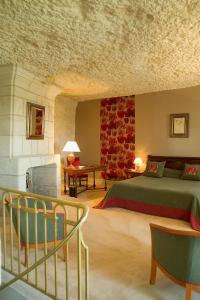 Coin salon dans l'établissement Hotel Les Hautes Roches
