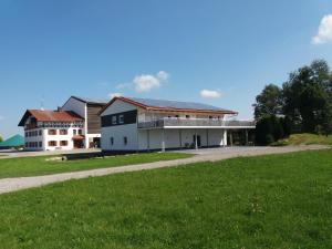 Galeriebild der Unterkunft Gästehaus Laienhof in Bad Wurzach