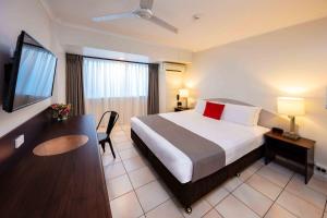 Postel nebo postele na pokoji v ubytování Hides Hotel