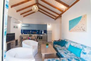 Gallery image of All Saints Villas in Plataria