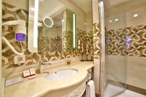 Ein Badezimmer in der Unterkunft Yılsam Sultanahmet Hotel