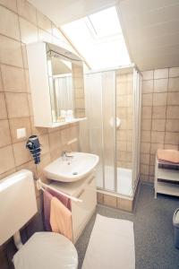 Łazienka w obiekcie Pension Waldruh - Tannenheim