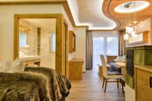 Gallery image of Oberlechtaler Hof Boutique Hotel in Holzgau