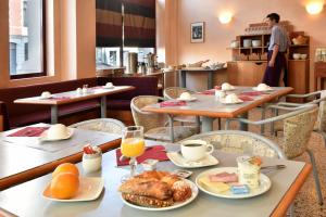 Gallery image of Hotel Moderne in Arras