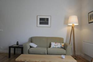 Appartement côte des Basquesにあるシーティングエリア