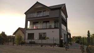 Budova, v ktorej sa apartmán nachádza