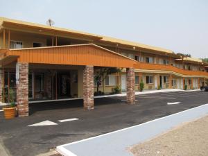 Gallery image of Classic Inn in Red Bluff