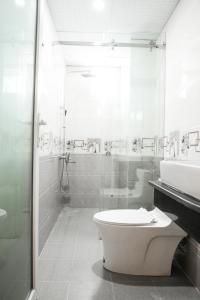 Phòng tắm tại Quy Nhon Blue Sea Hotel