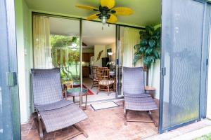 Patio nebo venkovní prostory v ubytování Elegant Turtle Bay Condo