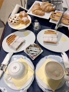 Jedlo v ubytovaní bed & breakfast alebo blízkom okolí