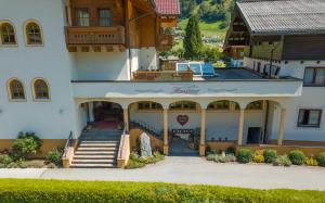 Das Gebäude in dem sich das Aparthotel befindet