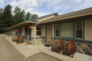 Gallery image of Country Club Motel in Old Forge