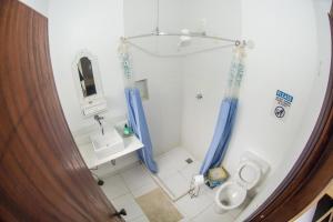 Social Ilha Grande Hostel tesisinde bir banyo