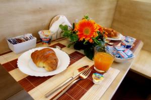 Možnosti snídaně pro hosty v ubytování B&B Residenza Cardinale