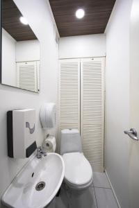 Ένα μπάνιο στο Heaven Apartment +24 φωτογραφίες