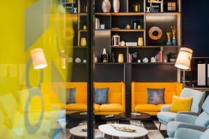 Istumisnurk majutusasutuses D8 Hotel