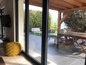 Balkón nebo terasa v ubytování Appartement Sevrier terrasse et jardin