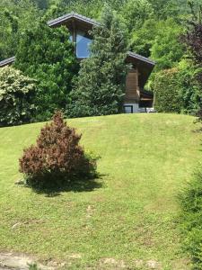 Zahrada ubytování Appartement Sevrier terrasse et jardin
