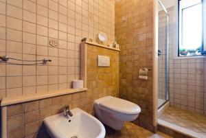 Kúpeľňa v ubytovaní Miriam Sea Front Apartment Jacuzzi