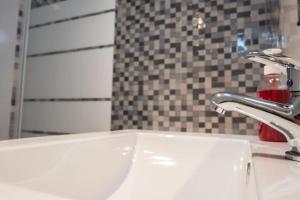 A bathroom at Apartamento Nuevo con Encanto
