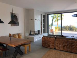 Χώρος καθιστικού στο casadosaguas