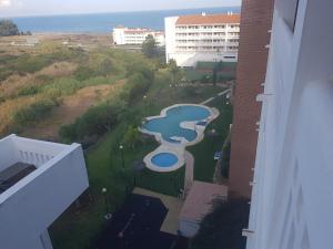 Bazén v ubytovaní Costa del Sol Manilva Playa Spa alebo v jeho blízkosti