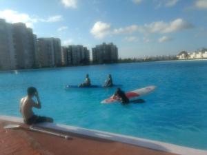 בריכת השחייה שנמצאת ב-Casa de vacaciones או באזור