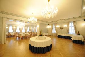 Restaurace v ubytování Hotel Prince de Ligne