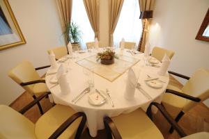 Foto sihtkohas Teplice asuva majutusasutuse Hotel Prince de Ligne galeriist