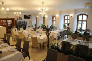 Restoran või mõni muu söögikoht majutusasutuses Hotel Prince de Ligne
