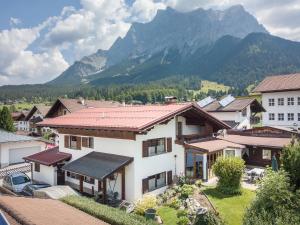 Foto da galeria de Chalet Holzerstubn em Ehrwald